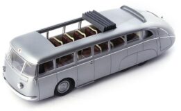 Skoda 532 Autobahnbus Silver Metallic