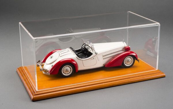 Aichi 1:18 Display Case with Cherry Wood Base (Narrow Edge)
