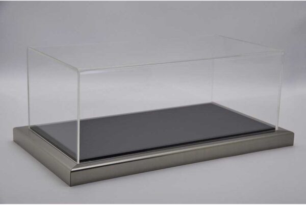 Dieppe Carbon 1:12 Metal + Acrylic Combo with Carbon Effect Display Case