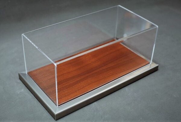 Goodwood 1:18 Metal + Wood Combo Mahogany Display Case
