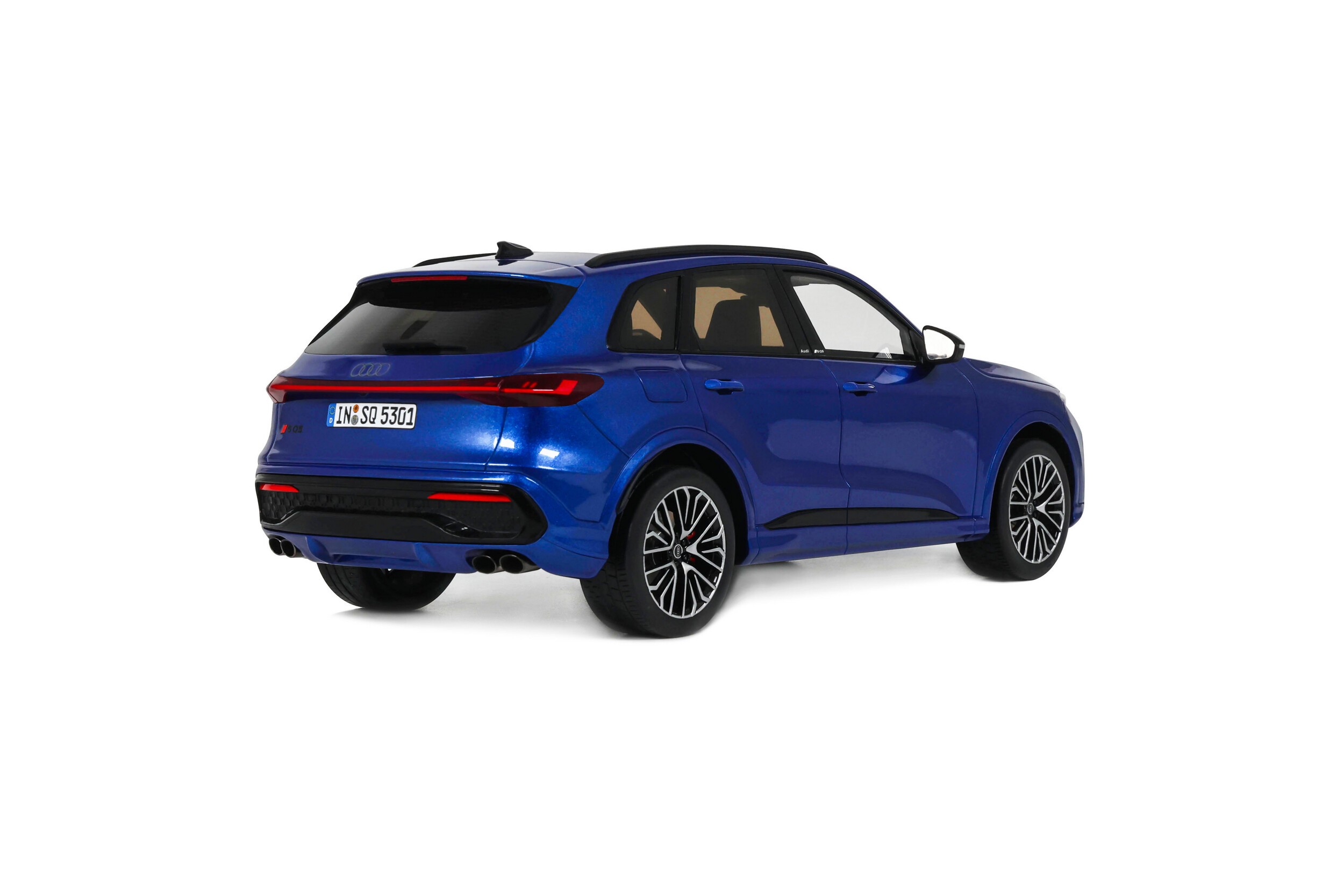 Otto Mobile 1:18 Audi SQ5 TFSI Ultra Blue 2025 (OT1281) Limited Edition Resin Model 2 Otto Mobile 1:18 Audi SQ5 TFSI Ultra Blue 2025 Limited Edition Resin Model