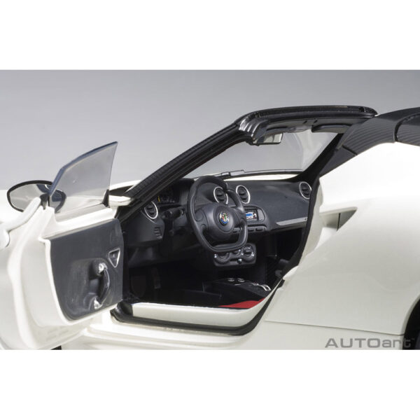 autoart - 1:18 alfa romeo 4c spider (bianco trofeo)