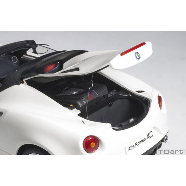 autoart - 1:18 alfa romeo 4c spider (bianco trofeo)