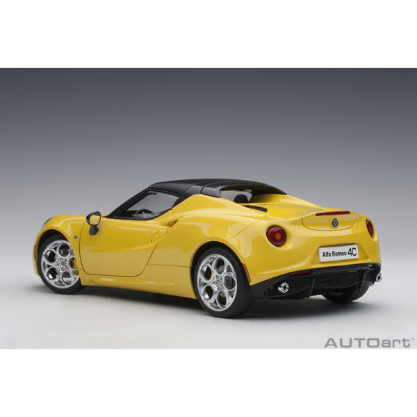 autoart - 1:18 alfa romeo 4c spider (giallo prototipo)