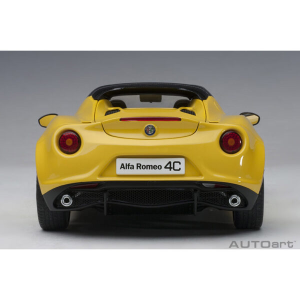 autoart - 1:18 alfa romeo 4c spider (giallo prototipo)