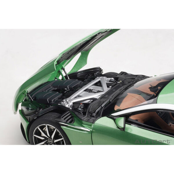 autoart - 1:18 aston martin db11 (apple tree green)