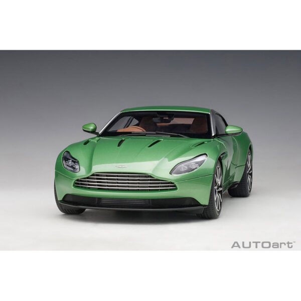 autoart - 1:18 aston martin db11 (apple tree green)