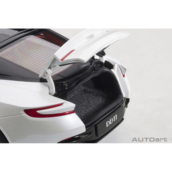 autoart - 1:18 aston martin db11 (morning frost white)