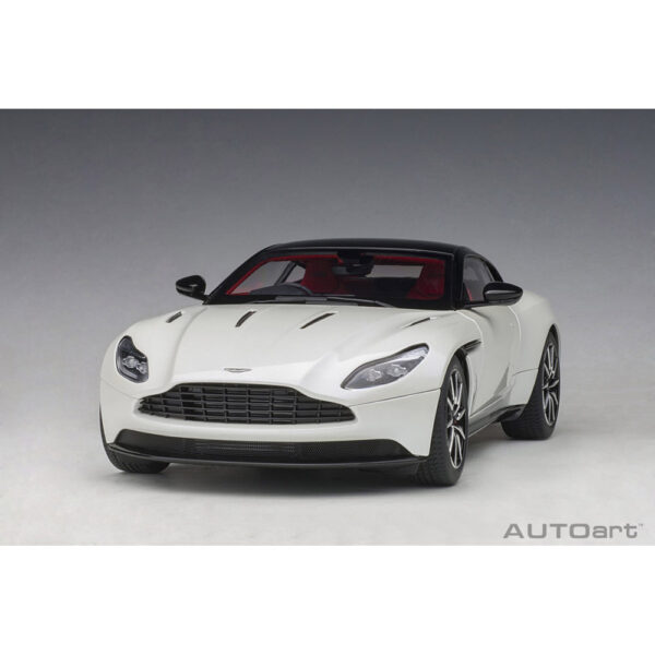 autoart - 1:18 aston martin db11 (morning frost white)
