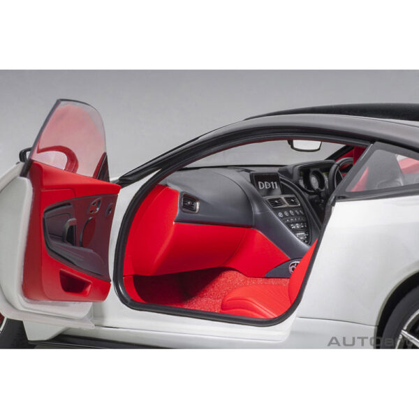 autoart - 1:18 aston martin db11 (morning frost white)