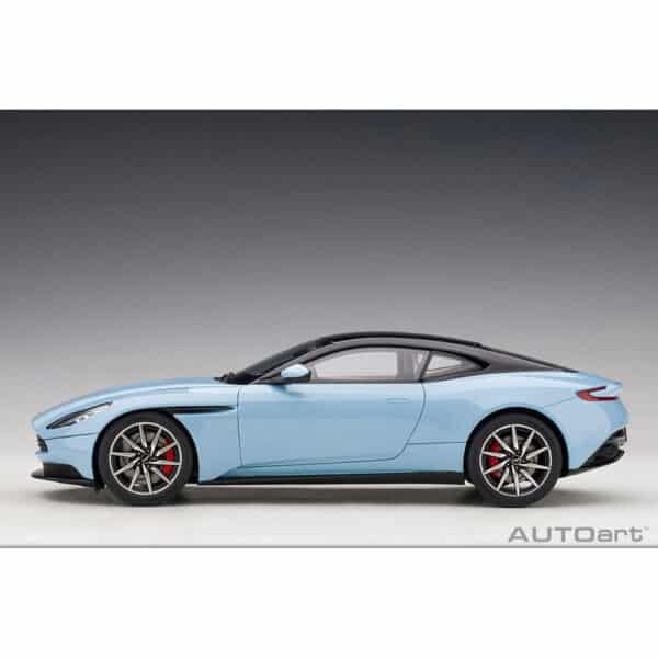 autoart - 1:18 aston martin db11 (q frosted glass blue)