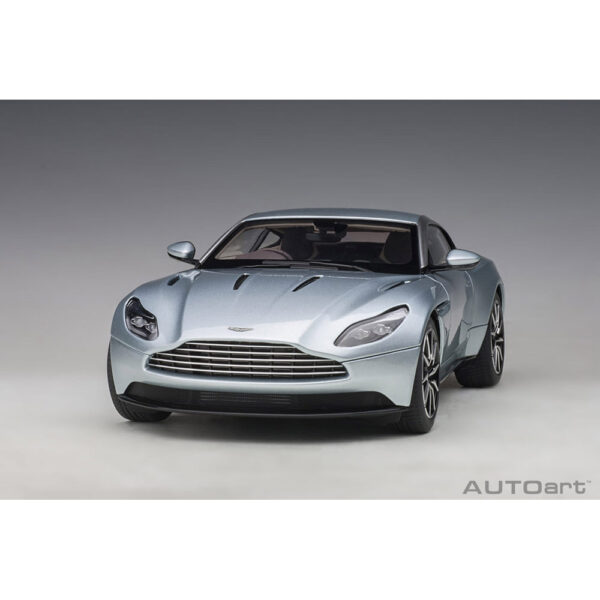 autoart - 1:18 aston martin db11 (skyfall silver)