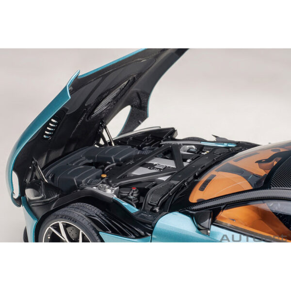 autoart - 1:18 aston martin dbs superleggera (caribbean pearl blue)