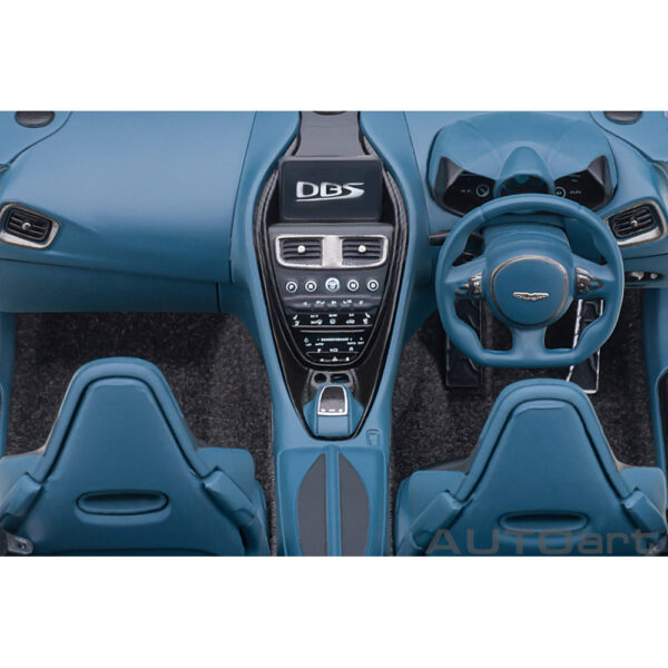autoart - 1:18 aston martin dbs superleggera (lightning silver)
