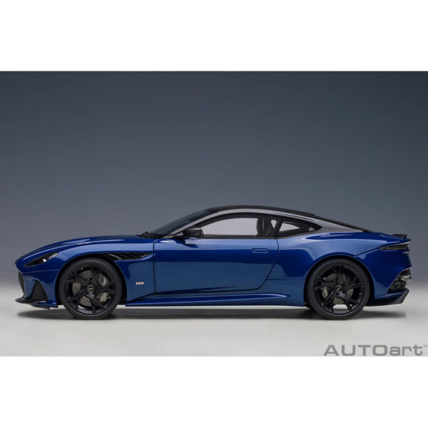 autoart - 1:18 aston martin dbs superleggera (zaffre blue)