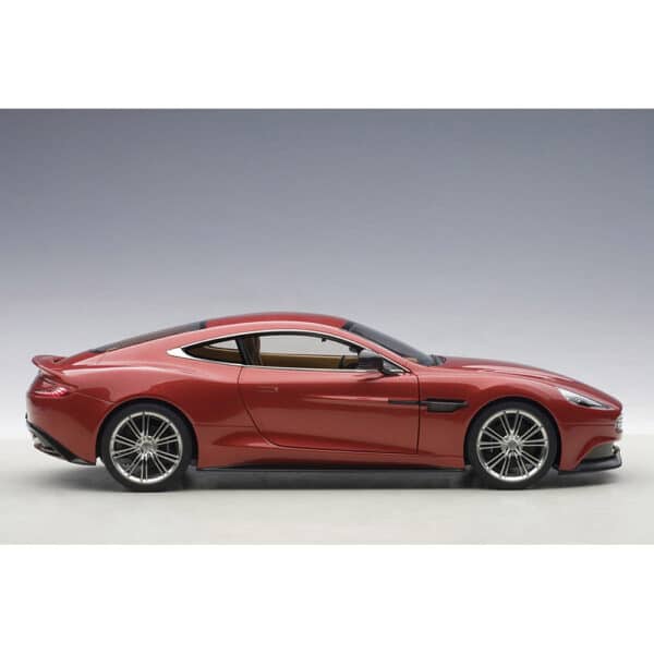 autoart - 1:18 aston martin vanquish 2015 (volcano red)