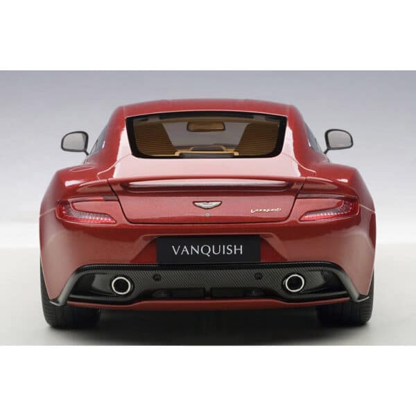 autoart - 1:18 aston martin vanquish 2015 (volcano red)