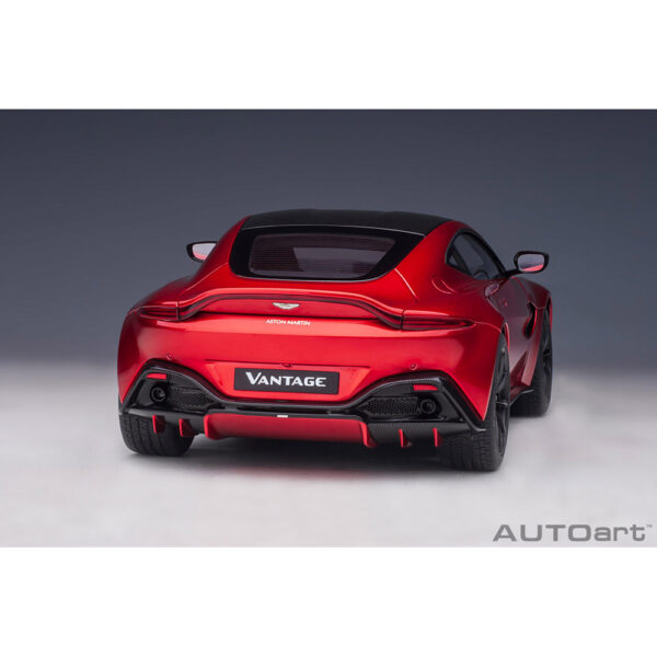 autoart - 1:18 aston martin vantage 2019 (hyper red)