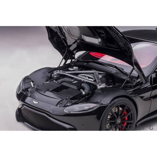 autoart - 1:18 aston martin vantage 2019 (jet black)