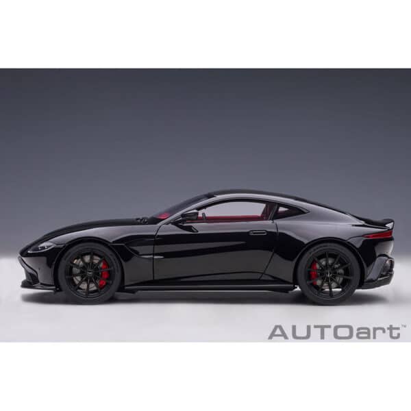 autoart - 1:18 aston martin vantage 2019 (jet black)