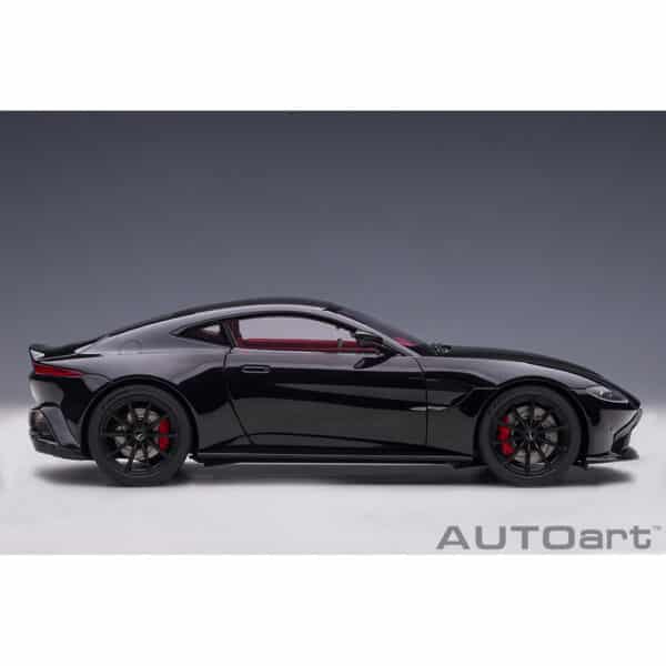 autoart - 1:18 aston martin vantage 2019 (jet black)