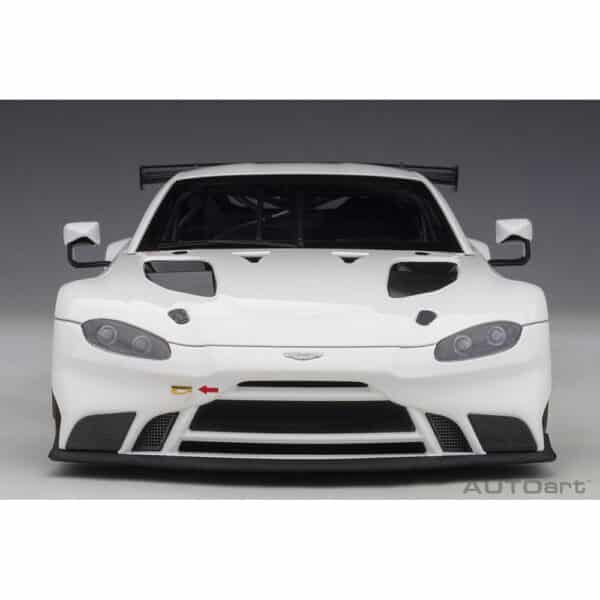 autoart - 1:18 aston martin vantage gte plain body version (white)