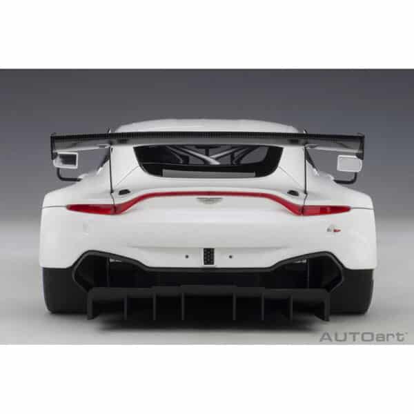 autoart - 1:18 aston martin vantage gte plain body version (white)