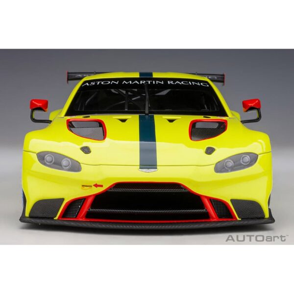 AUTOart - 1:18 Aston Martin Vantage GTE Presentation Car 17 autoart - 1:18 aston martin vantage gte presentation car