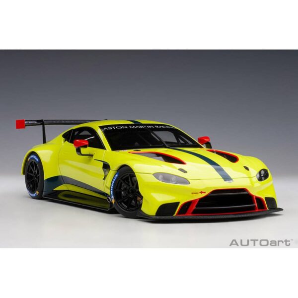 AUTOart - 1:18 Aston Martin Vantage GTE Presentation Car 22 autoart - 1:18 aston martin vantage gte presentation car