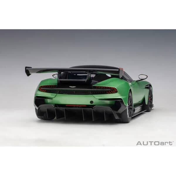 autoart - 1:18 aston martin vulcan?(apple tree green metallic)