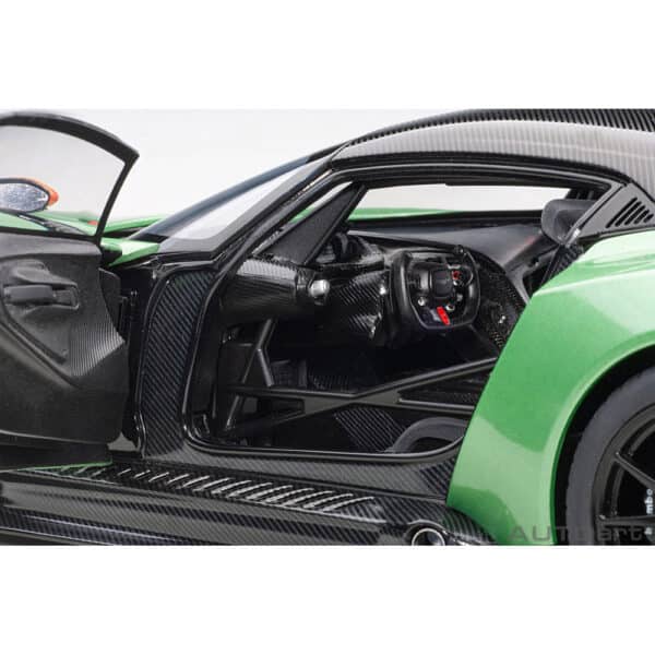 autoart - 1:18 aston martin vulcan?(apple tree green metallic)