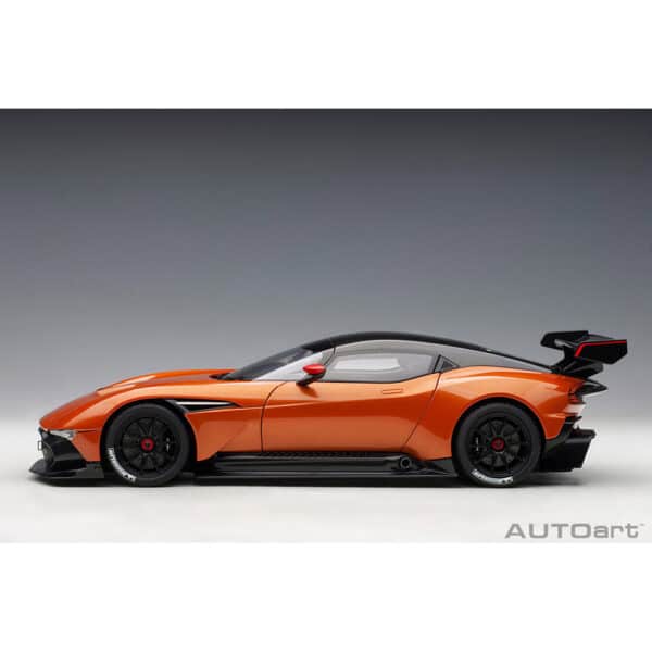 autoart - 1:18 aston martin vulcan?(madagascar orange)