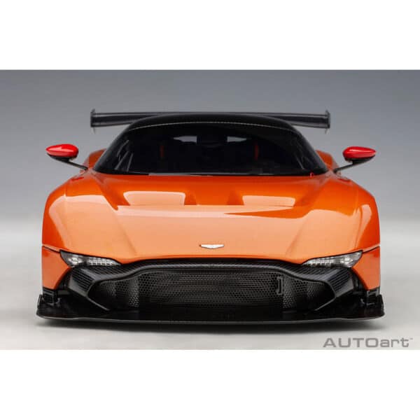 autoart - 1:18 aston martin vulcan?(madagascar orange)
