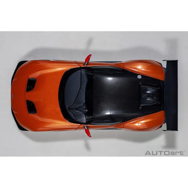 autoart - 1:18 aston martin vulcan?(madagascar orange)