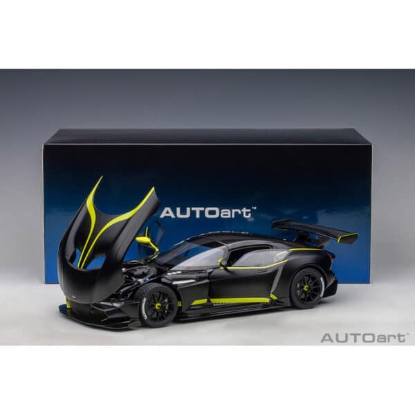 autoart - 1:18 aston martin vulcan?(matt black)