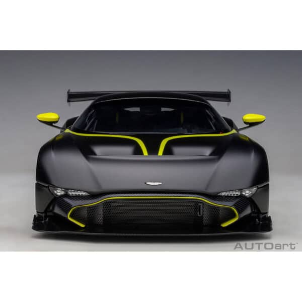 autoart - 1:18 aston martin vulcan?(matt black)