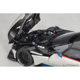 autoart - 1:18 aston martin vulcan?(stratus white)