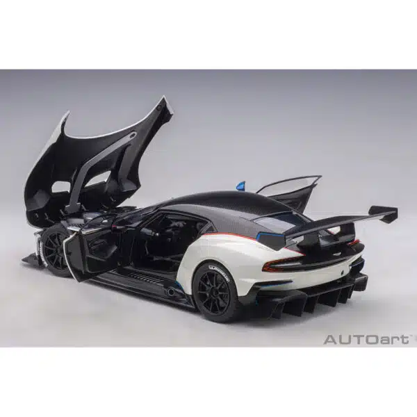 autoart - 1:18 aston martin vulcan?(stratus white)