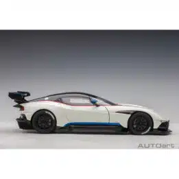autoart - 1:18 aston martin vulcan?(stratus white)