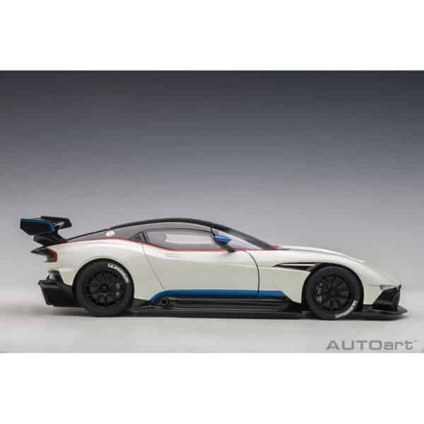 autoart - 1:18 aston martin vulcan?(stratus white)