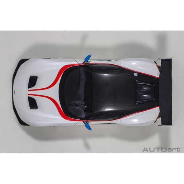 autoart - 1:18 aston martin vulcan?(stratus white)