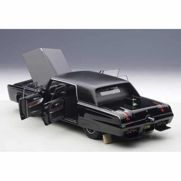 autoart - 1:18 black beauty ?green hornet?