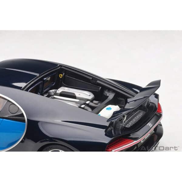 autoart - 1:18 bugatti chiron (french racing blue/atlantic blue)