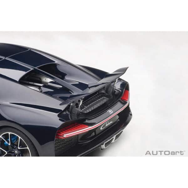 autoart - 1:18 bugatti chiron (french racing blue/atlantic blue)