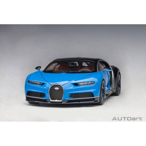 autoart - 1:18 bugatti chiron (french racing blue/atlantic blue)