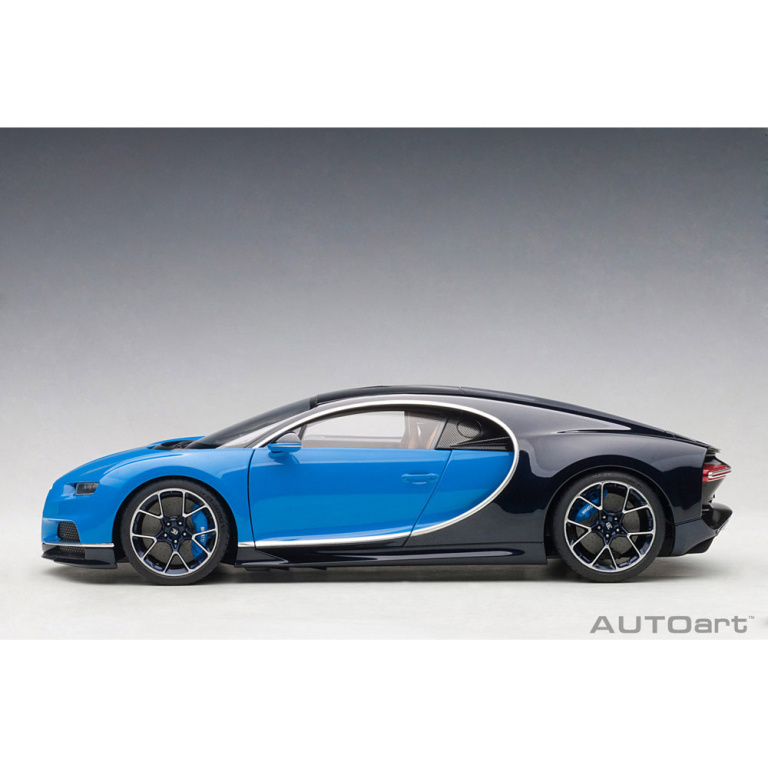 autoart - 1:18 bugatti chiron (french racing blue/atlantic blue)