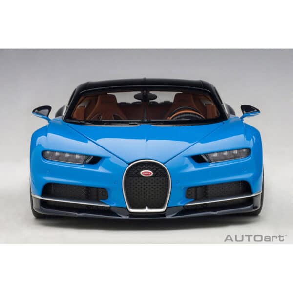 autoart - 1:18 bugatti chiron (french racing blue/atlantic blue)