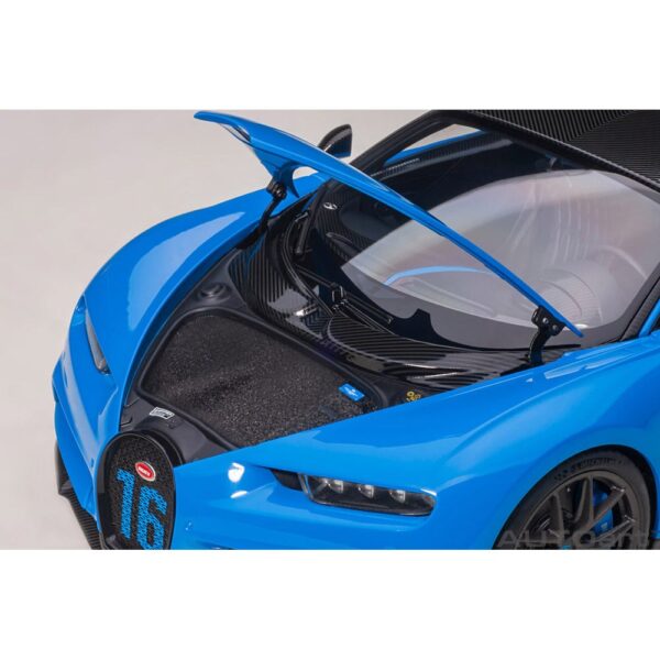 AUTOart - 1:18 Bugatti Chiron Sport (French Racing Blue/Carbon) 32 autoart - 1:18 bugatti chiron sport (french racing blue/carbon)