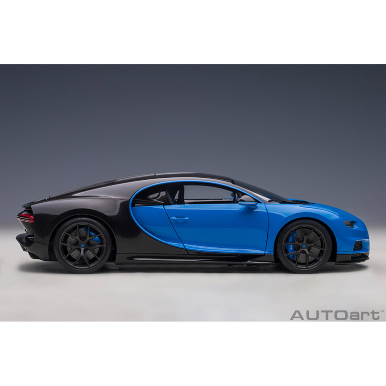 autoart - 1:18 bugatti chiron sport (french racing blue/carbon)