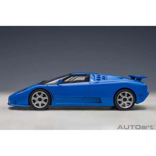 autoart - 1:18 bugatti eb110 ss (french racing blue)